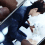 [EXO] 이 사진 속 남자 누구야?