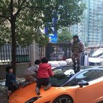 [<b>지린</b>다] 애들 장난감ㄷㄷ.jpg