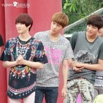 [EXO] 다닥쳐라 세훈이 비율 레전드짤.<b>jpg</b>