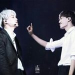 [EXO] 가정교사<b>히트맨</b>리본아는사람?