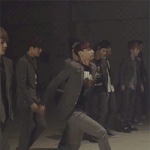 [EXO] 오세훈 황쯔타오 싸움의 기술.<b>gif</b>