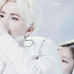 [EXO] 멜<b>롱도</b> 스브스도 전화안받아