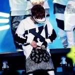 [EXO] 옷 집어넣는? 민석 ㅋㅋ