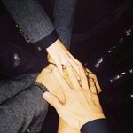 [EXO] 민석이 <b>손</b> 존귀닼ㅋㅋ