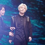 [EXO] 오늘 게스트 하우스 김준면은