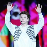[EXO] 나도 볼살존나많았는데