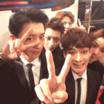 [EXO] 까봤자 엑소들은 서로 친하게 잘<b>지내</b> 