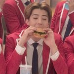 [EXO] 지금 <b>런던</b>은 1시네