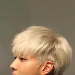 [EXO] <b>턱</b>선보소 우민이<b>턱</b><b>선</b>이랑맞먹네