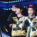 [EXO] 이날은 언제봐도 예쁨