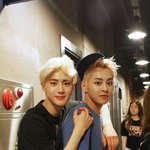 [EXO] 홀로그램<b>가격</b>듣고 존나욕했는데