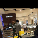 [EXO] 난 <b>런던</b>공항 직찍 종인이머리가