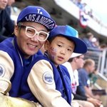 화보찍은 윤민수-<b>윤후</b>, 쌍둥이?????