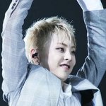 [EXO] 민석이 볼살 왤케 좋냨ㅋㅋ