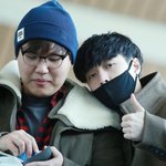 [레이] 씽이 매니죠횽 어깨<b>동무</b> ㅋㅋㅋㅋ