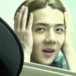 [EXO] 지나가던 븉히면 걍지나가지 왜 