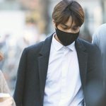 [EXO] 눈매 내리는 성형<b>수술</b> 없어?