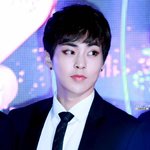 [EXO] 레이니스펠 작가 루한최애잖아 ㅅㅂ 