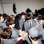 [EXO] 아까 <b>한참</b> 여친대란때 귀짤쓴앤데
