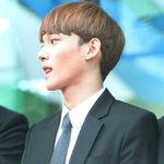 [CHEN] 아빠<b>양복</b> 입은 것 같은 종대