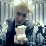 [EXO] 서가대 이어폰끼면 목소리나오는거
