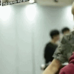 [EXO] 쇼탐복습하는데 준면이가 확실히 <b>리더</b>는 <b>리더</b>인게