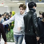 청바지 핏이 <b>예술</b>인 아이돌들