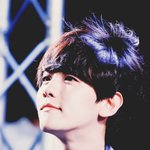 [EXO] 변백현 눈진짜<b>쳐</b><b>짐</b>