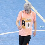 [EXO] 시우민 <b>은발</b>도 잘 어울리지 않냐?