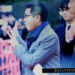 [EXO] <b>오지</b>않은 레이때문에 홈마들은