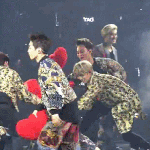 [시우민] 보면 씹덕터지는 시우민 움짤  (<b>복습</b>)