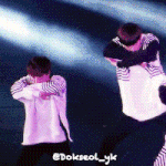 [EXO] 경수한테 실컷 깝치고 <b>응징</b>당하는 박찬열 모음.gif