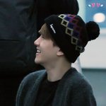 [백현] 백현이 까리공항<b>패션</b>~~