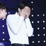 [EXO] 휴게소 하면 <b>안마</b>의자지