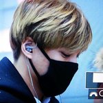 [카이] 오늘 출국하는 몽구몽구한 <b>종인</b>이 