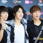 어깨<b>동무</b> 하고있는 훈흔한 아이돌 사진들