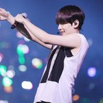 [exo] 진짜 <b>변백현</b>은 볼때마다 이런느낌이다