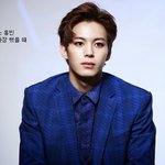<b>남자</b>아이돌 눈화장 한거 <b>vs</b> 안한거