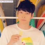 [꼭댓글부탁] 이 두남자중에 누가 더 좋아?