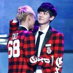 [EXO] 얘는 동그랗게 생겼는데 <b>형</b><b>아미</b>?가 있어ㅋㅋ
