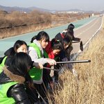성남 하나님의 교회 학생들, <b>하천</b> 주변 청소 '구슬땀'