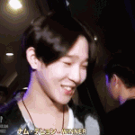 [위너] 수줍어할 때 너무 <b>귀여오</b> 