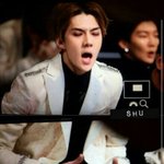 [EXO] 티켓팅 성공한 애들 0.1초후 모습.<b>jpg</b>