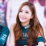 벌써 비주얼 포텐터지기 시작하는 소나무 <b>나현</b>