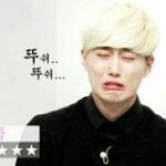 [EXO] 지금 흡사 전장나가기전 대기타는 <b>군사</b>같