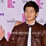 무단결근 논란 장위안, 근황 사진 보니…"타일러·마크와 부<b>산행</b>"