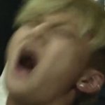 [EXO] 국내투표 차이도 존나조금밖에안남 ㅅㅂ