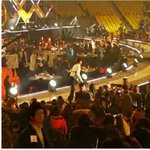 [EXO] 종인이 팬이랑 하이<b>파이브</b> 함ㅜㅜㅜ