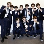[EXO] 엑소한테 <b>선배</b>취급받을수있는 아이돌은