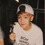 <b>식욕</b>자극 아이돌의 먹방 셀카